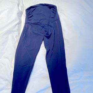 Leo & I maternity leggings